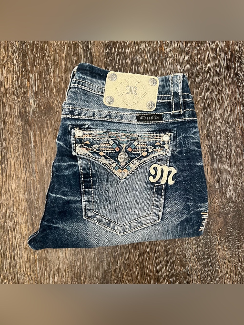 Miss Me Signature Rise Cropped Jeans Size 29